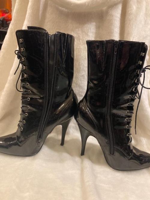 Black lace-up boots